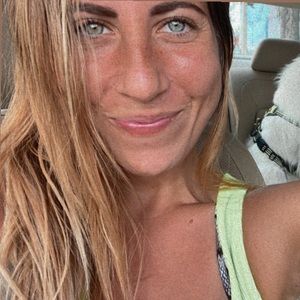 Meet your Posher, Marissa